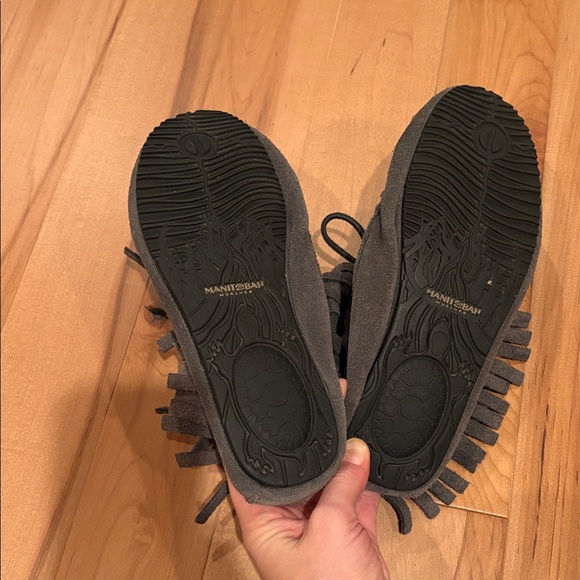 Manitobah Mukluks paddle moccasins size 7 - Picture 5 of 5